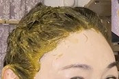 生え際にペーストを塗った様子